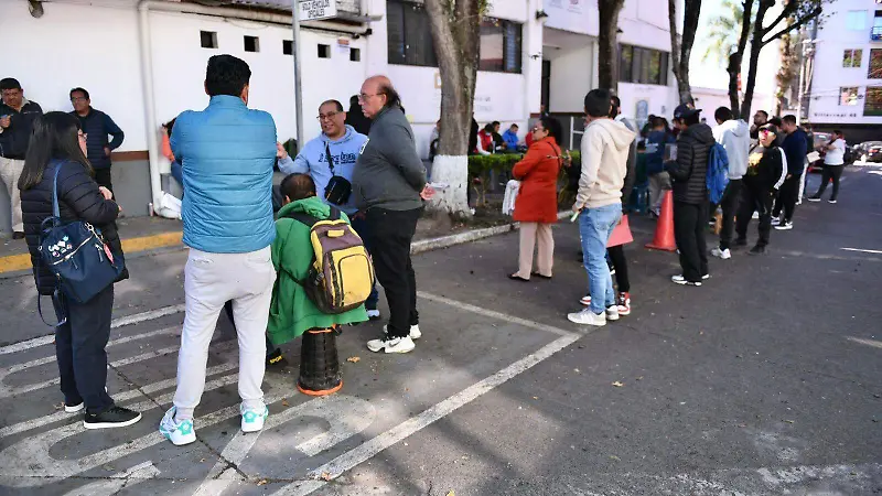 Filas para obtener la licencia de conducir en Xalapa